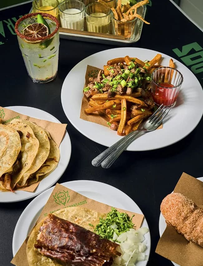 Contenido gastronómico y hotelero producido por Tres Amigos Studio 12